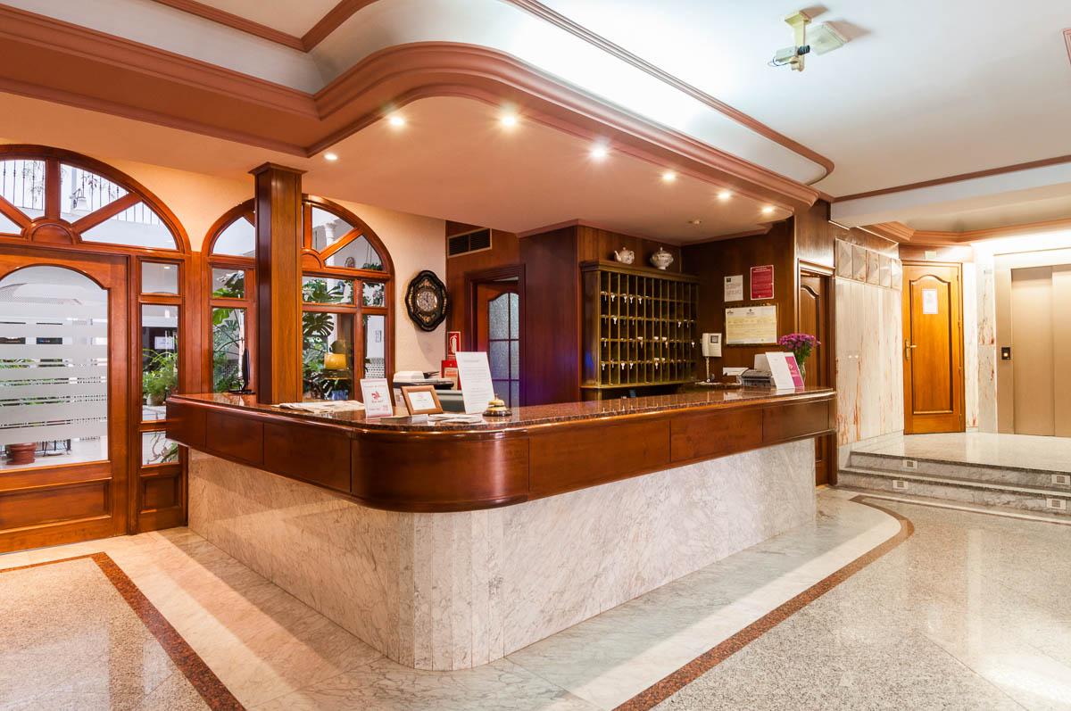 Hotel Victoria Λινάρες Εξωτερικό φωτογραφία